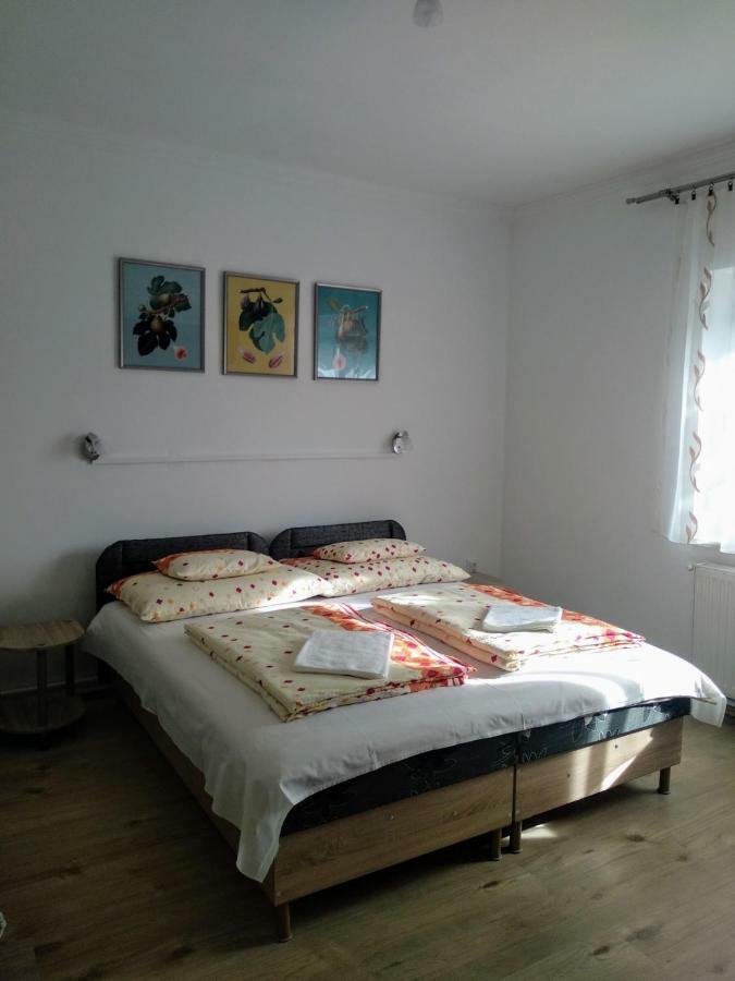 Fuege Vendeghaz Hotel Miskolc Luaran gambar
