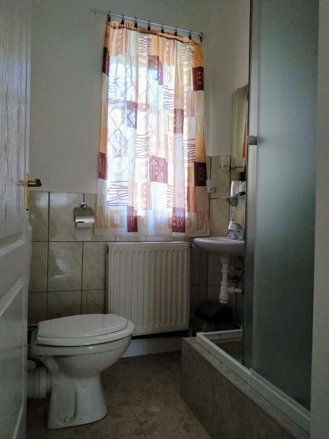 Fuege Vendeghaz Hotel Miskolc Luaran gambar