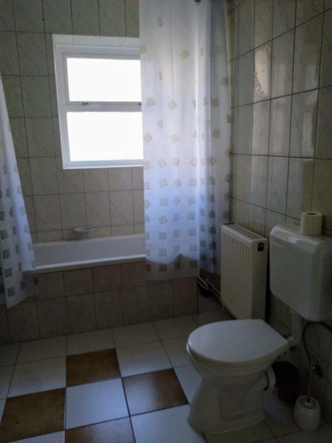 Fuege Vendeghaz Hotel Miskolc Luaran gambar